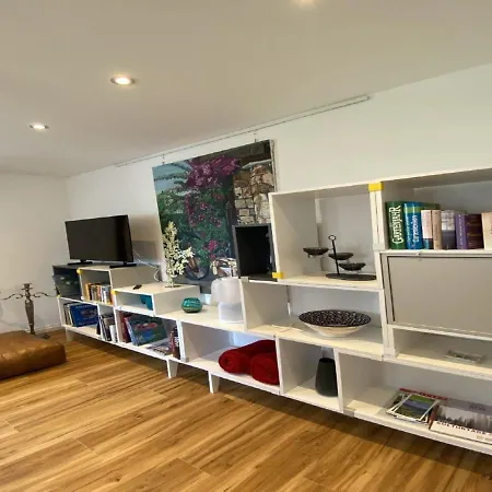 公寓 Cosy Flat In In A Charming Area *