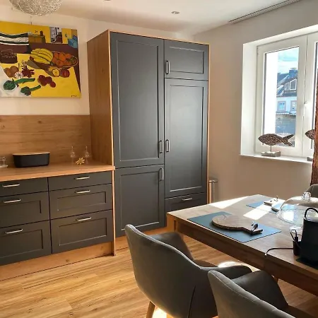 Cosy Flat In In A Charming Area * 特里特海姆